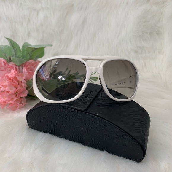 ‼️SOLD‼️Prada Women’s White Round Aviator - Picture 2 of 8